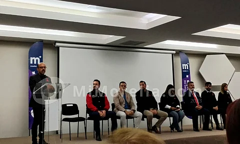 Inicia Feria de la Salud en Colegio de Morelia