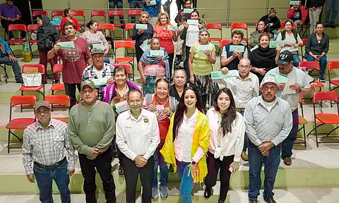 Avanza Semigrante con entrega de visas del programa Reencuentro Familiar