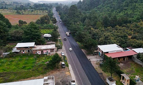 Al 32 %, rehabilitación de la carretera Uruapan-Los Reyes: SCOP