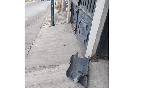 Papá le deja manejar coche a niño y choca en Morelia, acusan