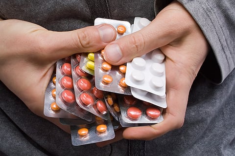 Uso de medicamentos caducos puede crear enfermedades más resistentes, alertan