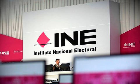 INE propone ampliar registro y votación para mexicanos en el extranjero