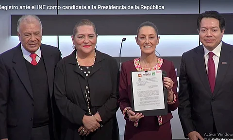 Claudia Sheinbaum se registra ante el INE como candidata única de Morena a la Presidencia de la República