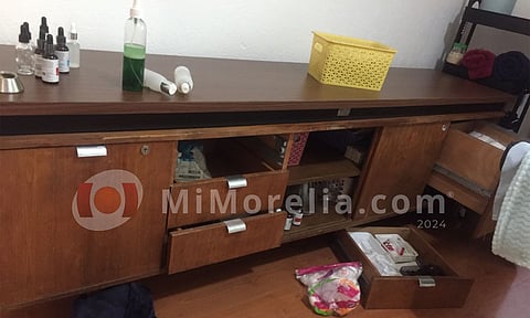 Denuncian robo en edificio de consultorios de Las Américas