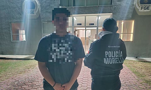 Después de una jornada intensa de rastreo, los oficiales lograron localizar al menor sano y salvo a las afueras de una tienda departamental