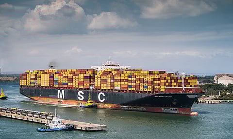 Puerto de Lázaro Cárdenas mueve 41% más de carga contenerizada al mes de enero