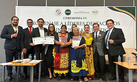 Reconocen a cocineras tradicionales de Michoacán con galardón nacional