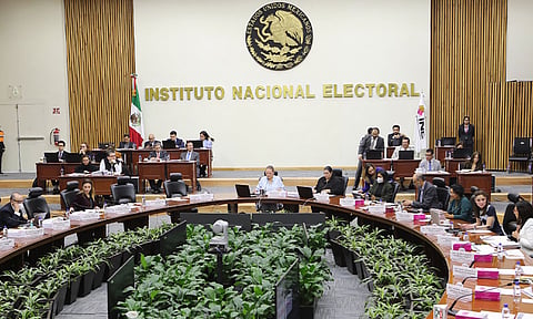 Aprueba INE proceso de recepción y selección de las preguntas ciudadanas para el primer debate presidencial