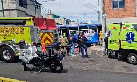 Camión se impacta contra domicilio, en Morelia