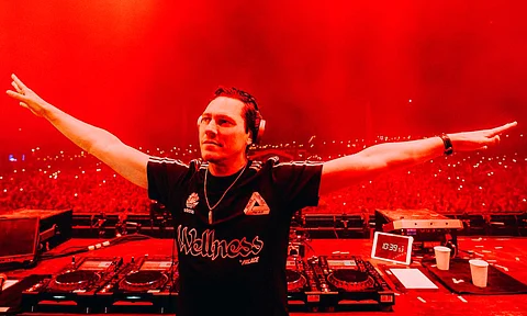 Tiësto cancela su participación en el Super Bowl