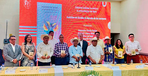 Presentan el libro “Huitzilan de Serdán,
la derrota de los caciques” en Puebla