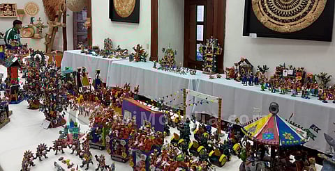 Reconoce Bedolla apoyo de tiendas departamentales para evitar venta de "artesanías piratas"