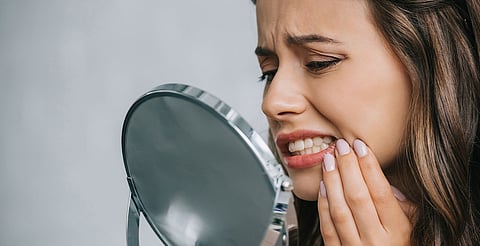 Identifica los síntomas de la caries para prevenir la pérdida de dientes