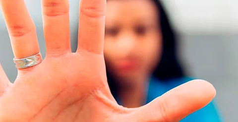 Mediante acciones interinstitucionales se trabaja para contener violencia contra mujeres