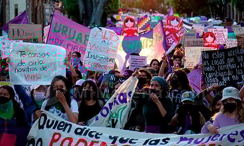 8M: Este es el significado del morado y verde