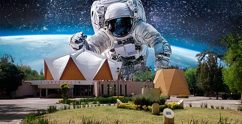 Invitan a descubrir el universo en el Planetario de Morelia
