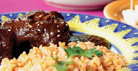 Este fin, Feria del Mole de Tupátaro, cerca de Morelia