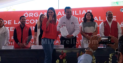 Entrega PRI constancias a candidatos michoacanos