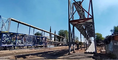 Al 70%, obra del puente peatonal de avenida Siervo de la Nación, en Morelia