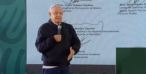 FGR atraería investigación de normalistas de Ayotzinapa supuestamente atacados por policía estatal: AMLO