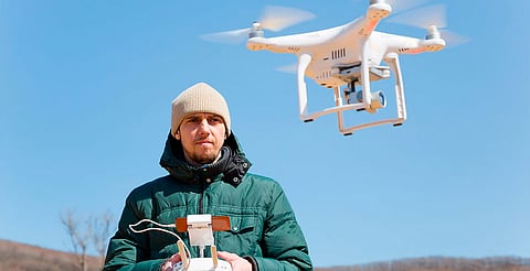 ¿Te interesa el pilotaje de drones? Plantel Capula del Cecytem ofrece este taller