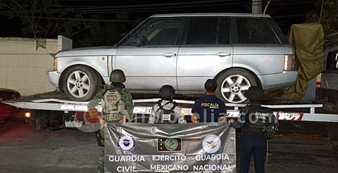Aseguran armamento, equipo táctico y de radiocomunicaciones en Pinzándaro, Michoacán