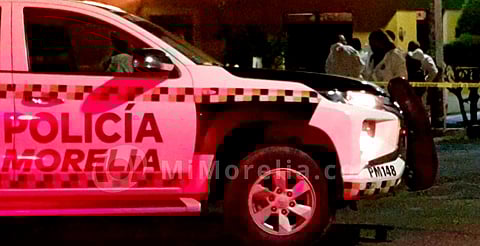 Sujeto irrumpe en negocio de maquinitas y dispara contra hombre, en Morelia