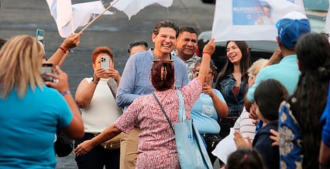 Alegría, apoyo y ¡lluvia!, brinda la colonia Obrera a Alfonso Martínez