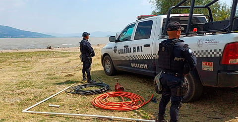 Desactivan otra toma para el huachicoleo de agua en lago de Pátzcuaro