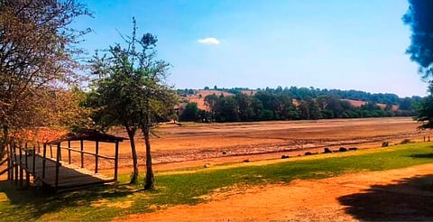 Saqueo de agua continúa en Umécuaro, lamentan vecinos de la presa
