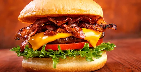 Así puedes conseguir una hamburguesa a 10 pesos en Morelia