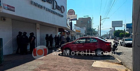 A punta de pistola le roban 700 mil pesos a un hombre, en Zamora