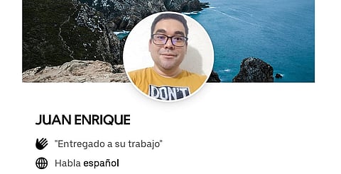 Chava olvida celular casi sin pila en Uber y chofer se lo regresa cargado