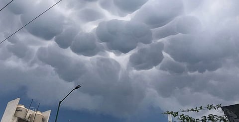 Captan nubes poco comunes en Morelia; ¿qué significan?