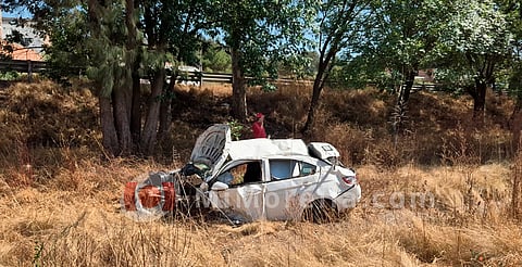 Volcadura en carretera Morelia-Pátzcuaro deja tres lesionados