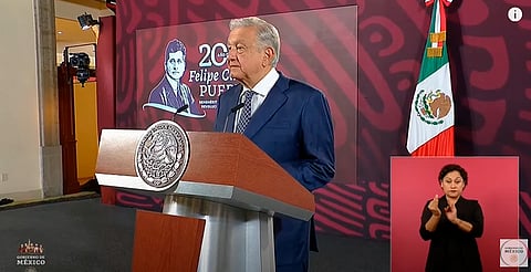AMLO califica a Marea Rosa como una versión caricaturesca de protestas pasadas