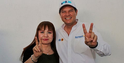 Cientos de mujeres renuncian al PT y se suman a Alfonso Martínez