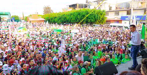 Torres Piña reunió a más de 30 mil morelianos en cierres de campaña