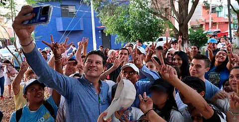 Comerciantes de Villa Universidad apoyan a Alfonso para que multiplique la seguridad en Morelia
