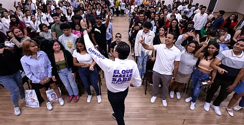 Alfonso Martínez dialoga con universitarios sobre el futuro de Morelia