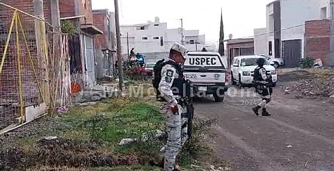 Hombre es asesinado a balazos en vía pública al oriente de Morelia