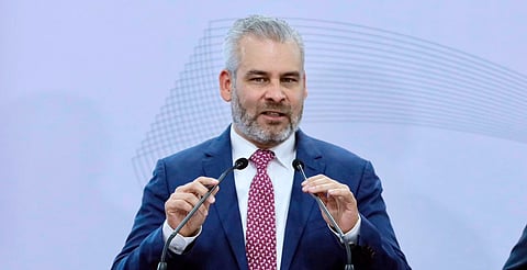 Gobierno de Michoacán, coordinado con autoridades federales para garantizar derechos de migrantes: Bedolla