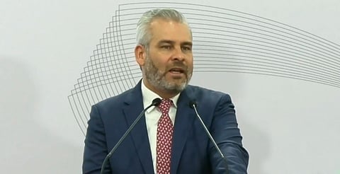 Preocupa aprobación de leyes antimigrantes en EUA: Bedolla