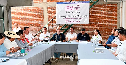 La democracia en Charapan está amenazada: Memo Valencia