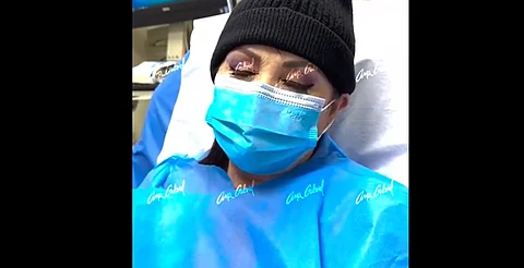 Hospitalizan de urgencia a Ana Gabriel