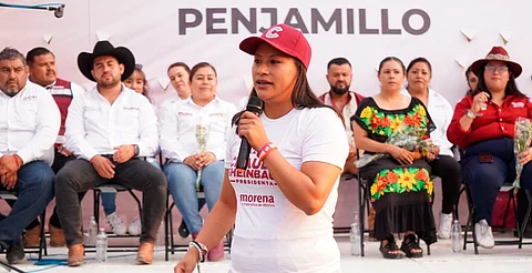 Llama Celeste Ascencio a votar cinco de cinco mujeres en Penjamillo