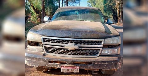 Hallan a hombre asesinado dentro de camioneta en Acuitzio del Canje