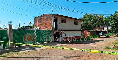Hombres armados irrumpen en vivienda y hieren a un hombre en Uruapan