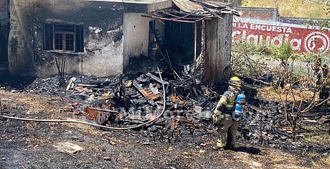 Se quema casa en Morelia; se perdió todo
