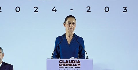 Presenta Sheinbaum primeros 6 integrantes de gabinete; Ebrard, en la lista